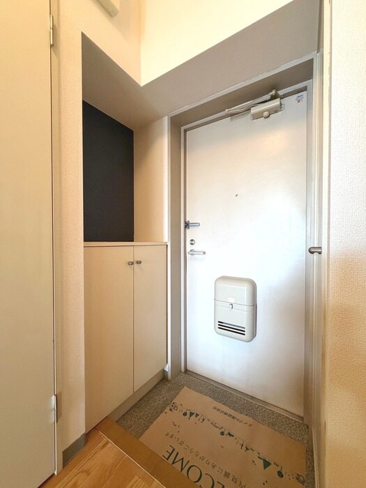 物件内観写真7　(玄関)