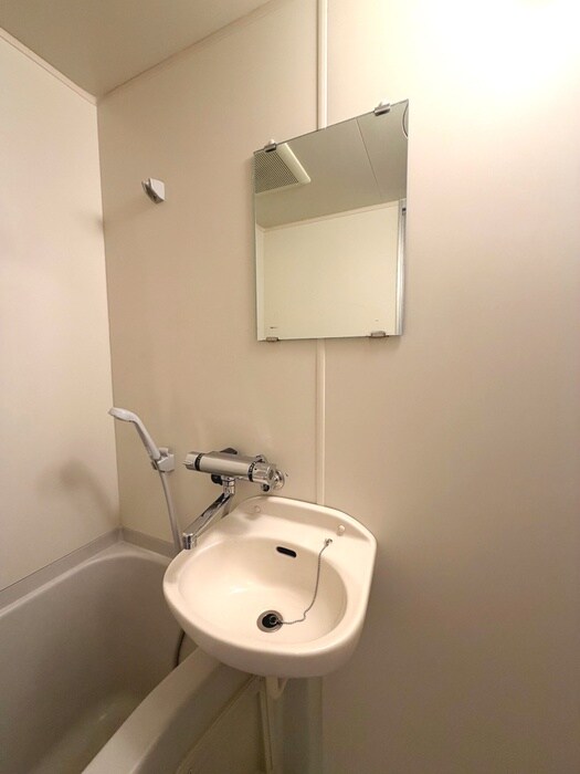 物件内観写真13　(洗面)