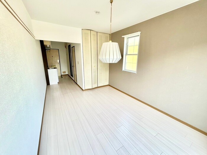 物件内観写真8　(居室)