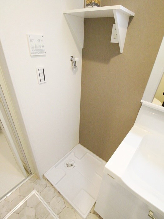 物件内観写真18　(収納)