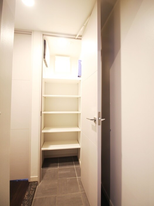 物件内観写真18　(靴箱)