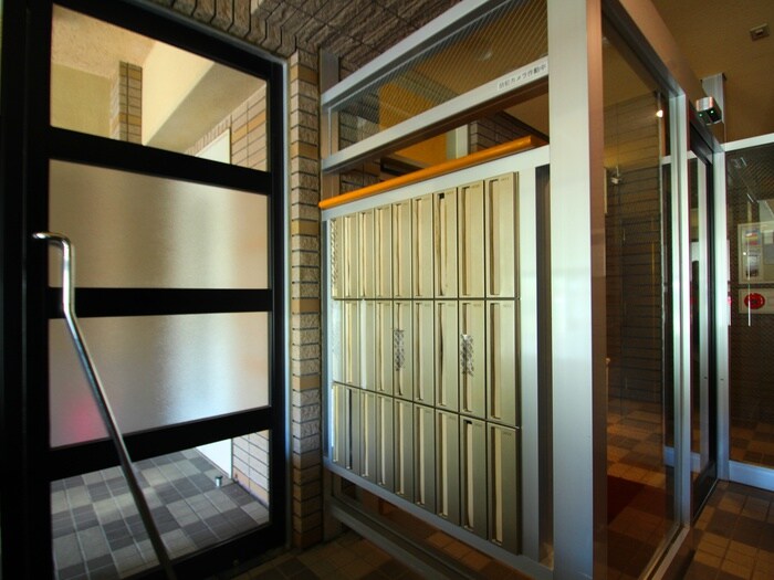 物件外観写真4　(建物設備)