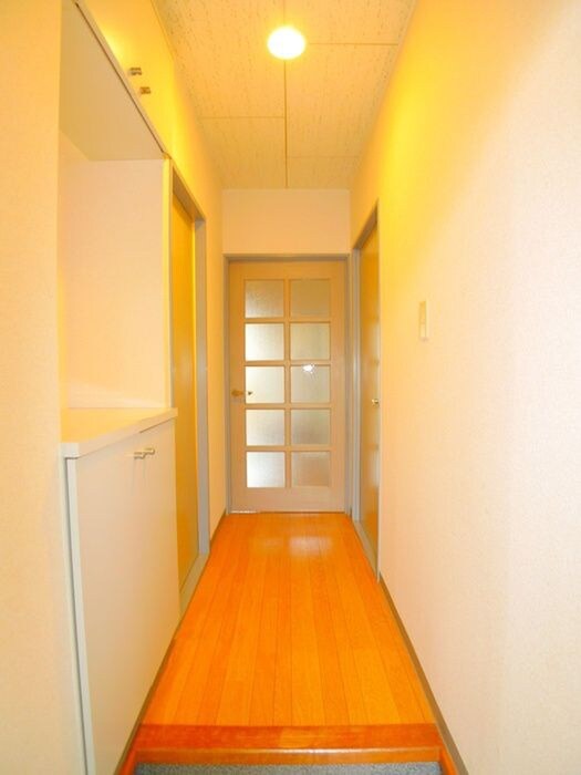 物件内観写真16　(廊下)