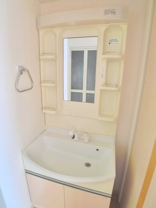 物件内観写真11　(洗面)