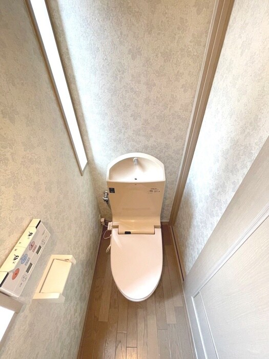 物件内観写真11　(トイレ)