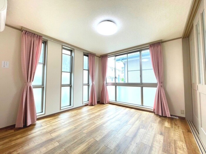 物件内観写真18　(居室)