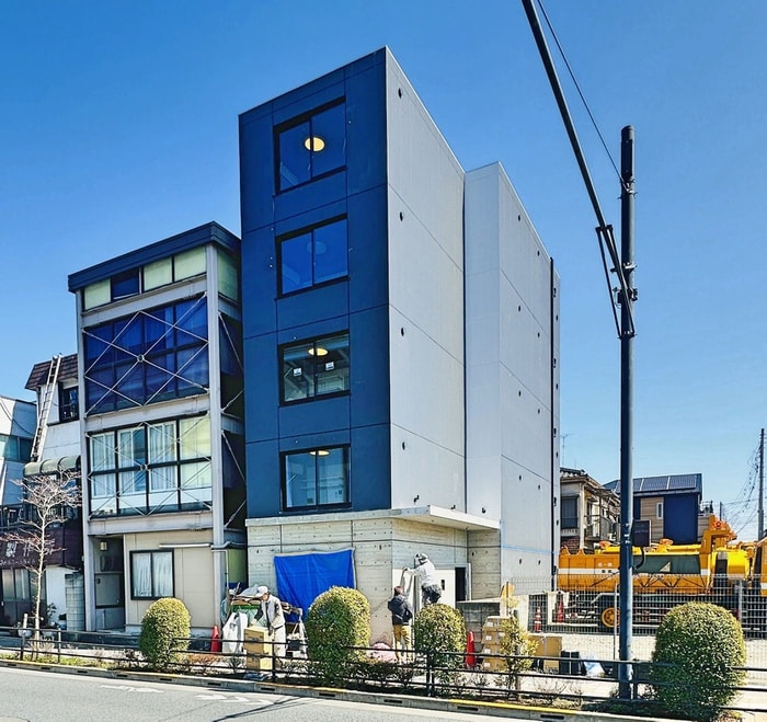 物件外観写真3　(建築中)