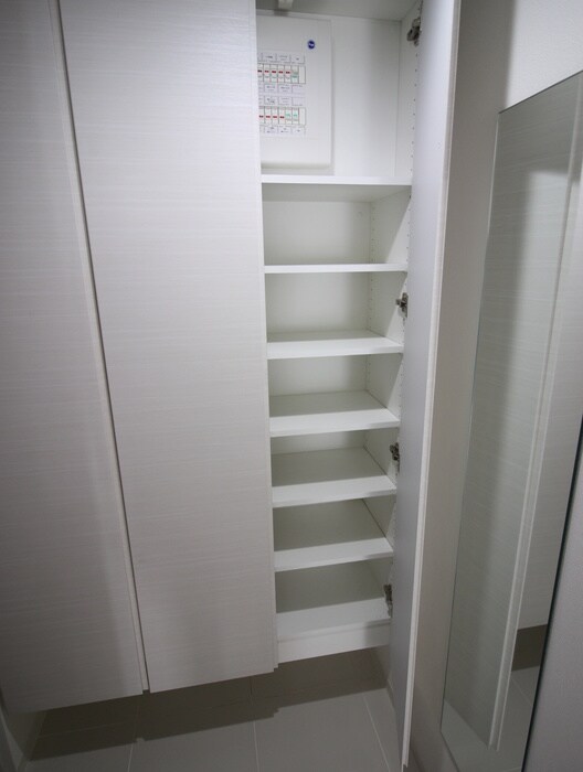 物件内観写真12　(靴箱)