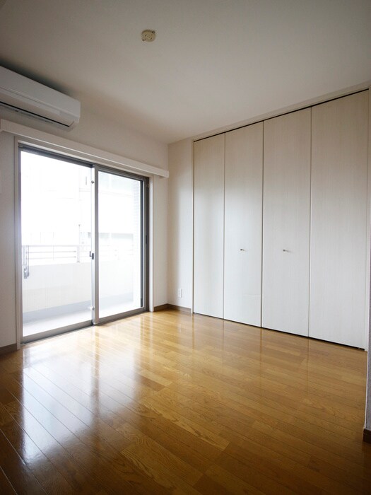 物件内観写真4　(居室)