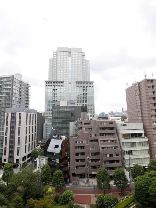 物件内観写真13　(室内からの展望)