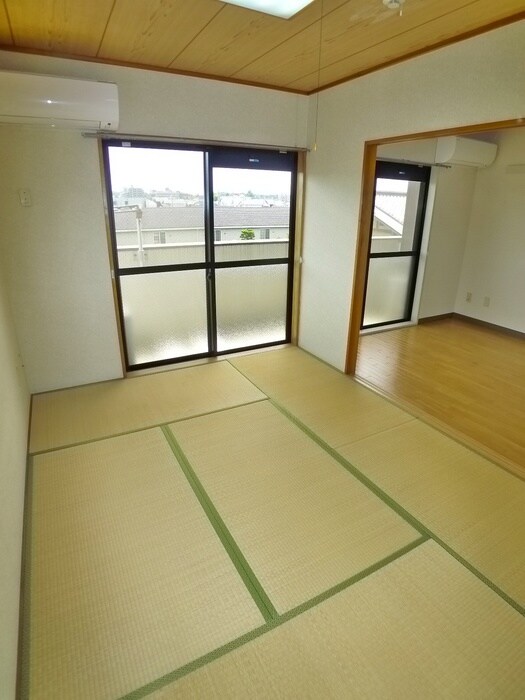 物件内観写真10　(居室)