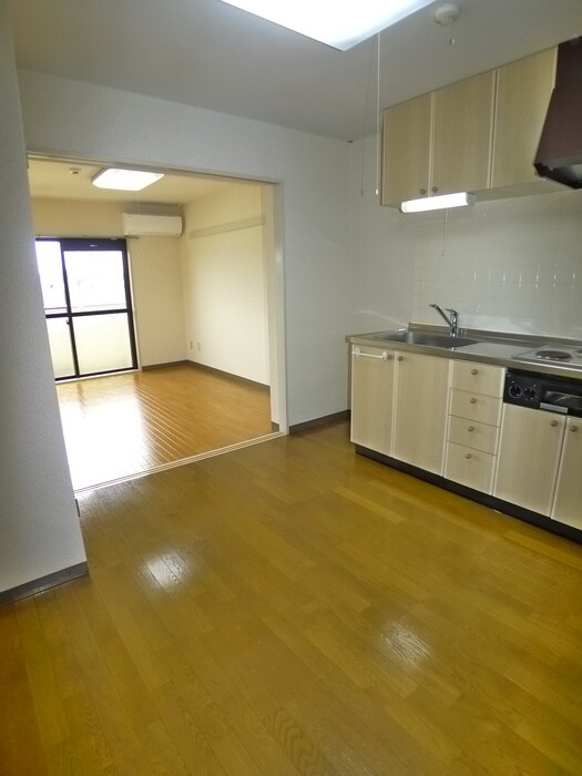 物件内観写真16　(廊下)