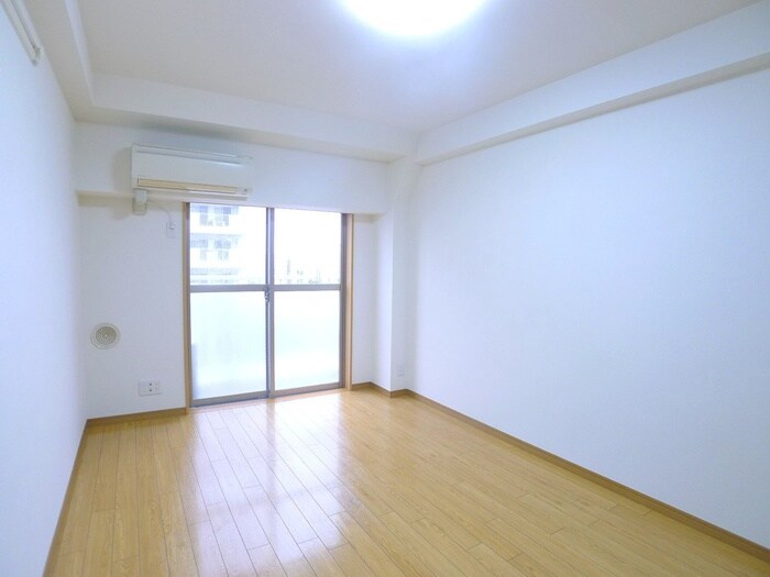 物件内観写真9　(室内からの展望)