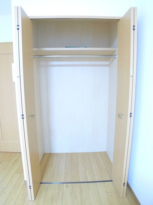 物件内観写真11　(収納)