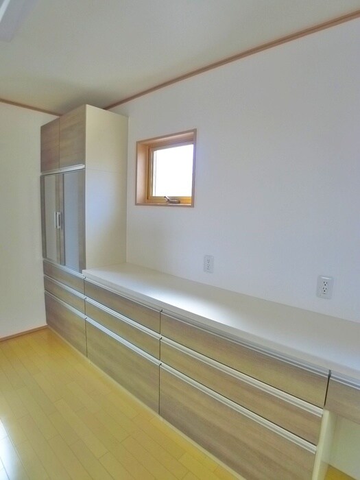 物件内観写真18　(収納)