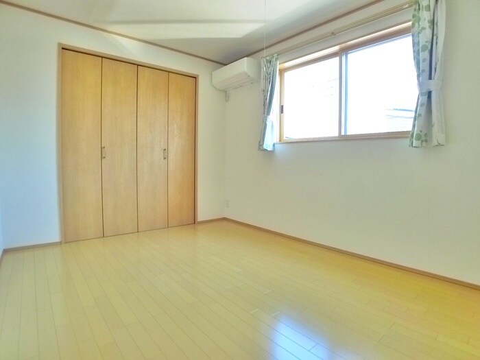 物件内観写真21　(居室)