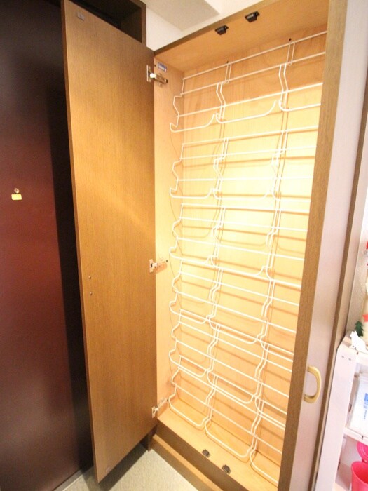 物件内観写真8　(靴箱)