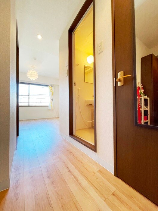 物件内観写真9　(廊下)