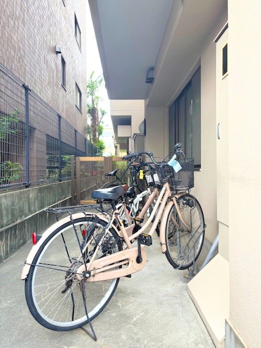 物件外観写真6　(駐輪場)
