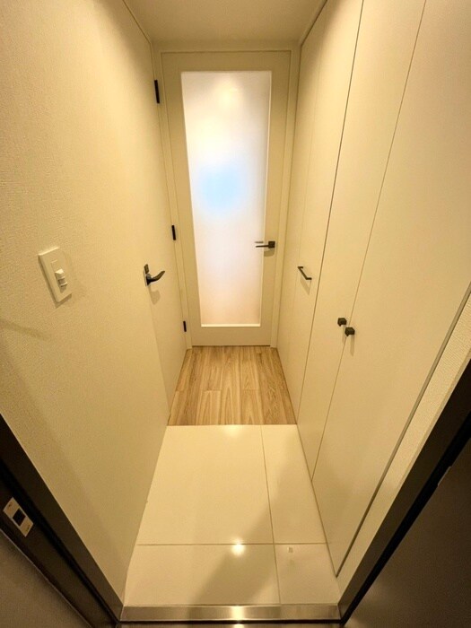 物件内観写真15　(玄関)