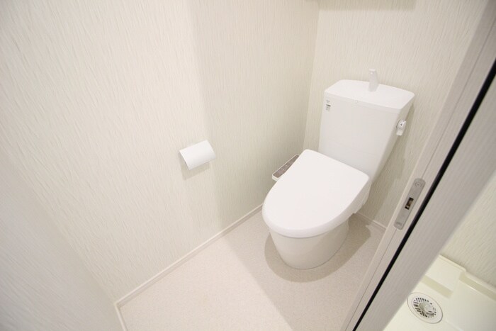 物件内観写真16　(トイレ)