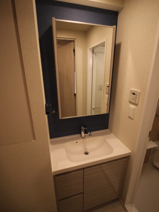 物件内観写真11　(洗面)