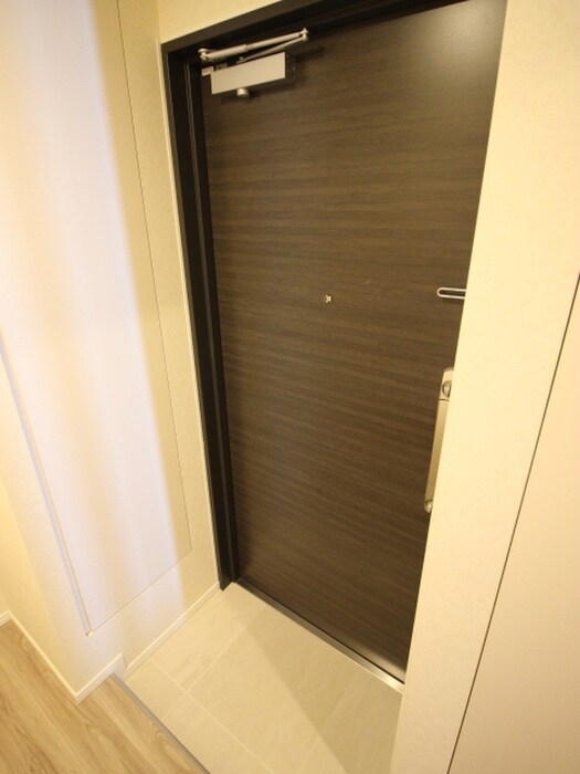 物件内観写真14　(玄関)