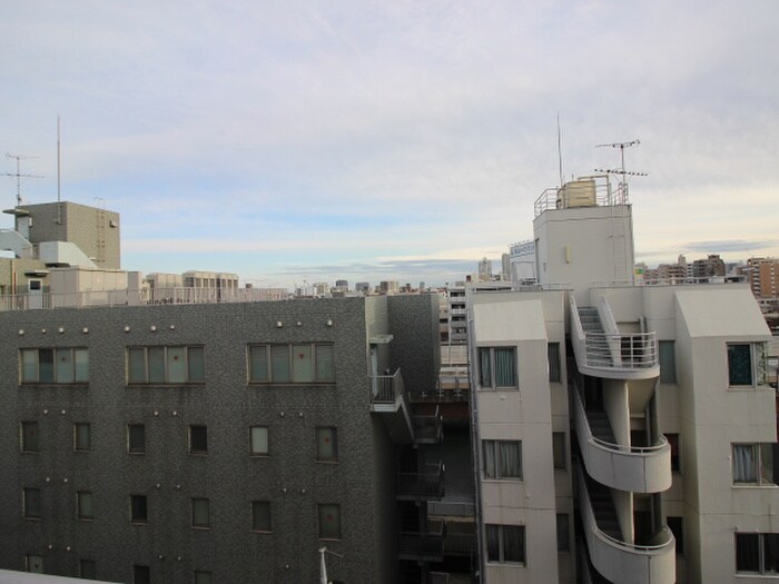 物件内観写真17　(室内からの展望)