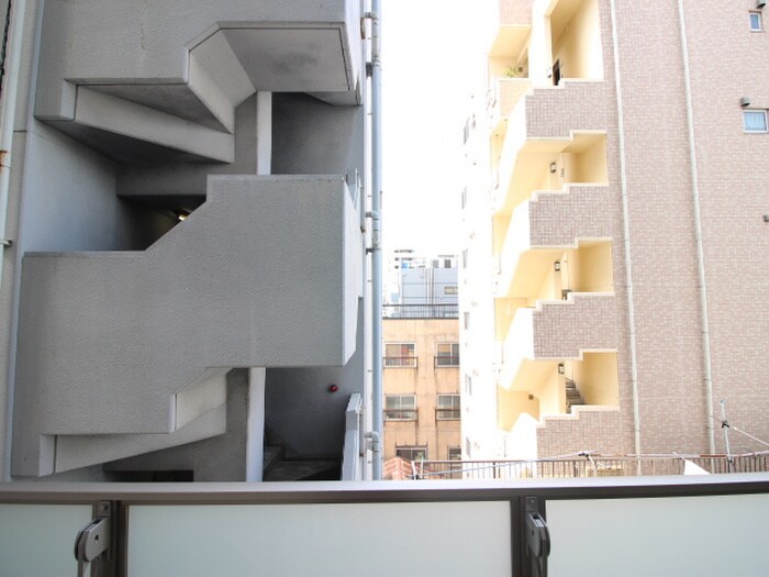 物件内観写真18　(室内からの展望)