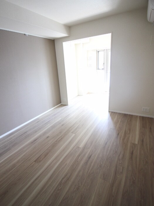 物件内観写真22　(居室)