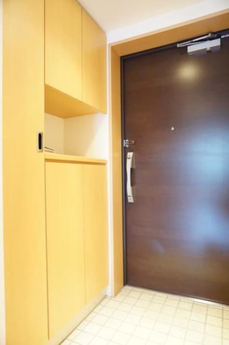 物件内観写真16　(玄関)