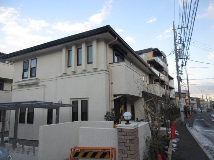 物件外観写真2　(外観写真)