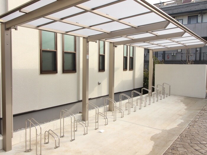 物件外観写真5　(駐輪場)