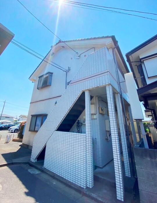 物件外観写真5　(エントランス部分)