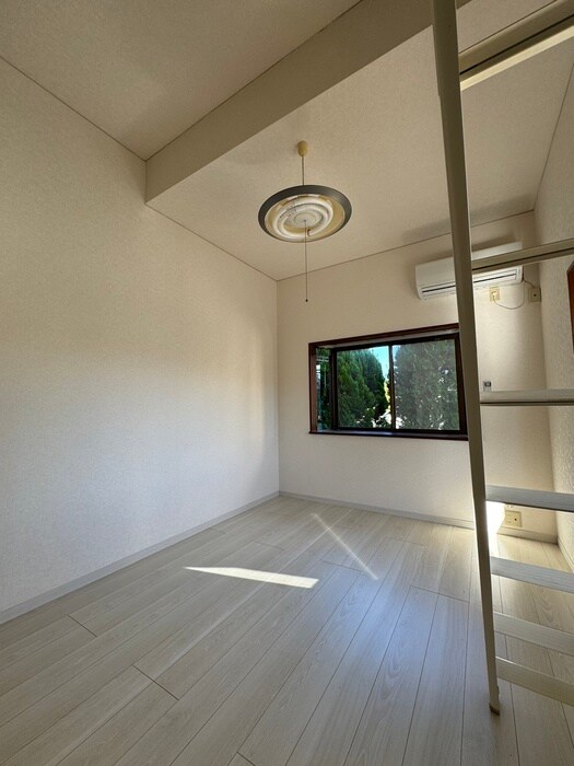 物件内観写真10　(居室)