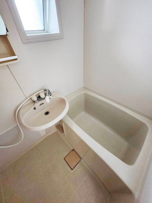 物件内観写真12　(バス／シャワールーム等)