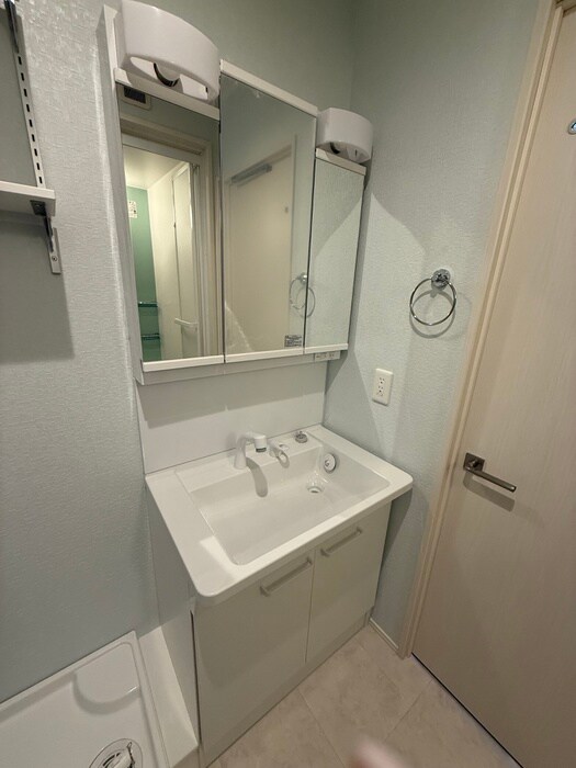 物件内観写真11　(洗面)