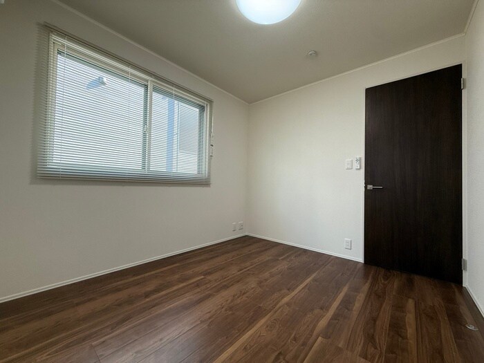 物件内観写真13　(居室)