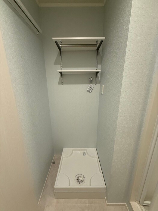 物件内観写真16　(洗濯機置場)