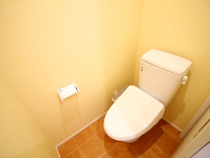 物件内観写真11　(トイレ)