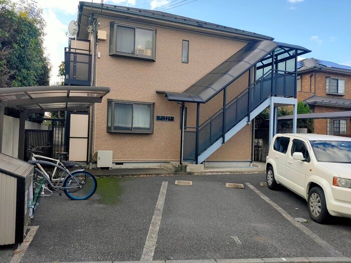 物件外観写真5　(駐車場)