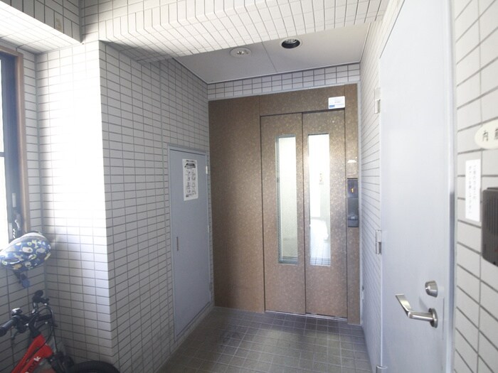 物件外観写真4　(建物設備)