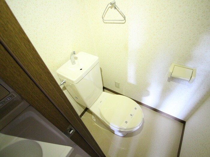 物件内観写真12　(トイレ)