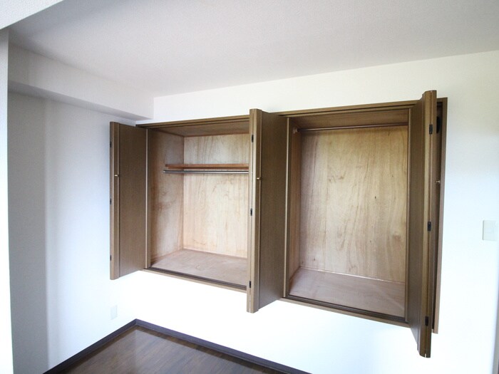 物件内観写真16　(収納)