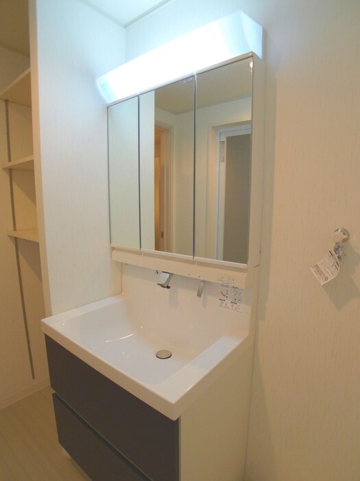 物件内観写真13　(洗面)