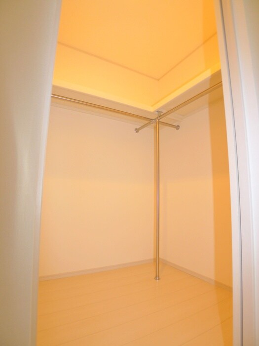 物件内観写真14　(収納)