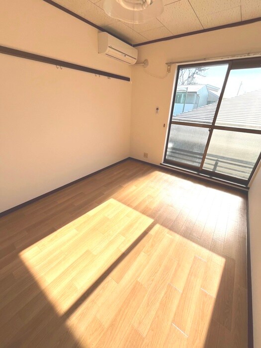 物件内観写真8　(居室)