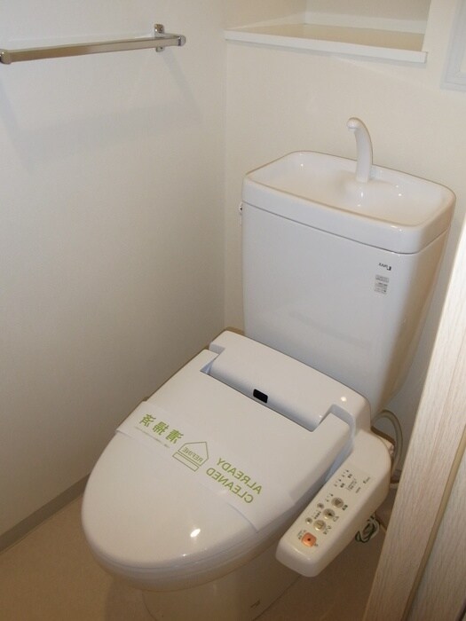 物件内観写真13　(トイレ)