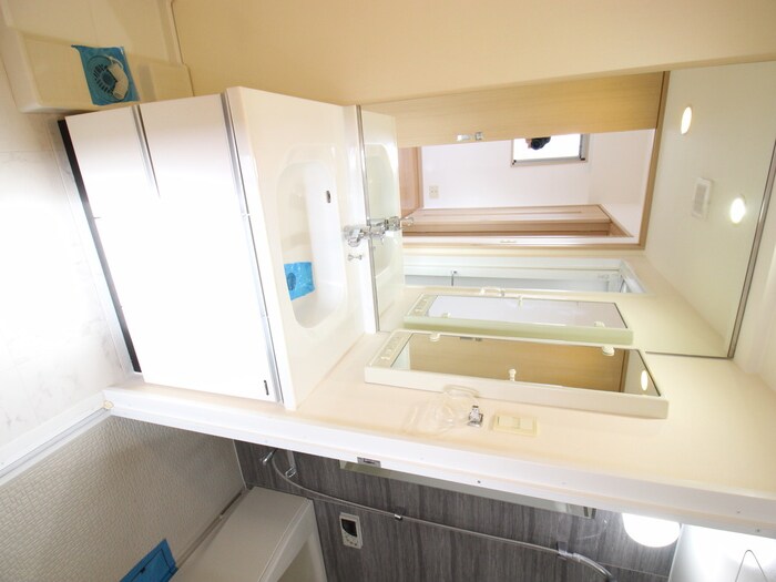 物件内観写真14　(洗面)