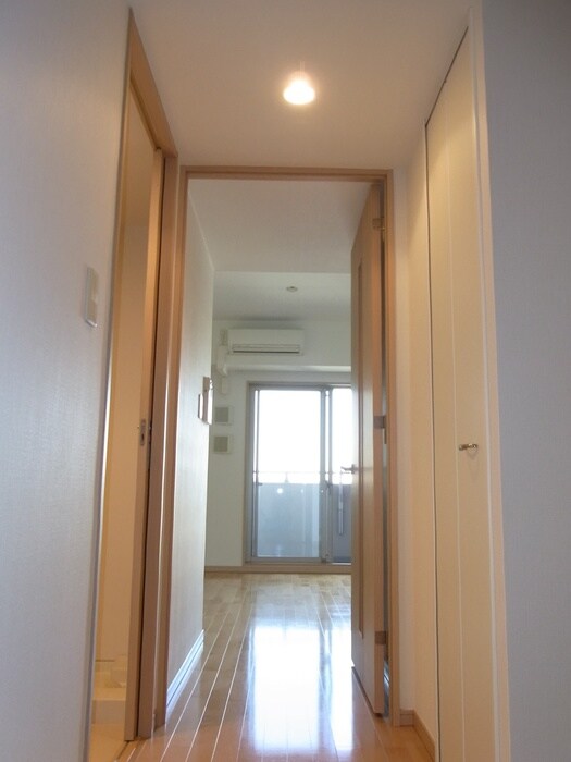 物件内観写真15　(玄関)